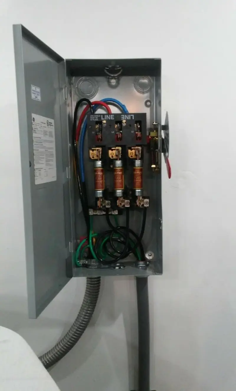 Three-phase disconnect switch installed for Electrical Wiring & Rewiring in Miami Gardens